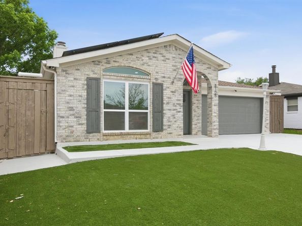 8105  Spruce Valley Drive , Fort Worth Texas 76137