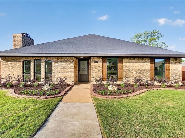 1402  Country Lane , Allen Texas 75002