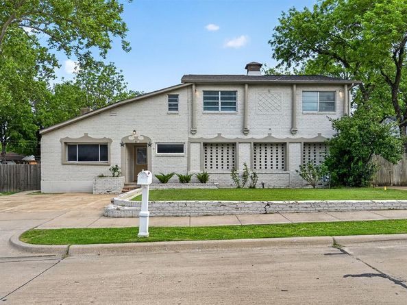 1817  Ruth Street , Arlington Texas 76010