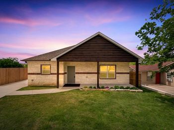 3105 N Pecan Street 