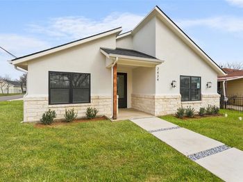 2434  Iroquois Street 