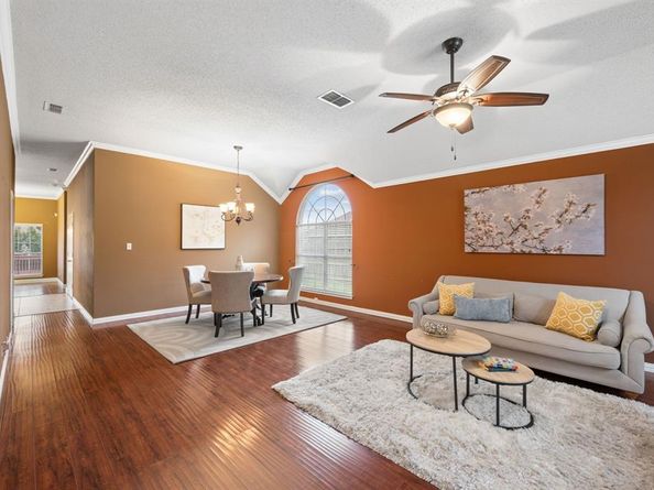 2676  Bent Tree Drive , Hurst Texas 76054