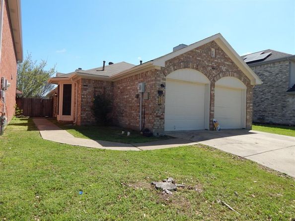 5204  Welbeck Court , Garland Texas 75043