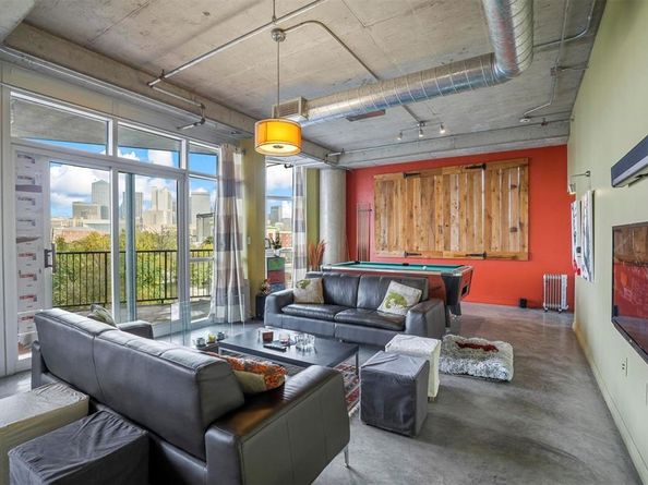 1001  Belleview Street  308, Dallas Texas 75215