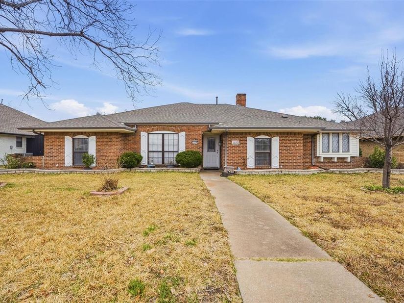 1117 E Spring Valley Road , Richardson Texas 75081