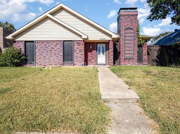 2825  Stoneridge Drive , Garland Texas 75044