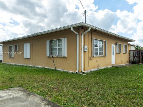 4151 SW 112th Ct, Miami FL 33165