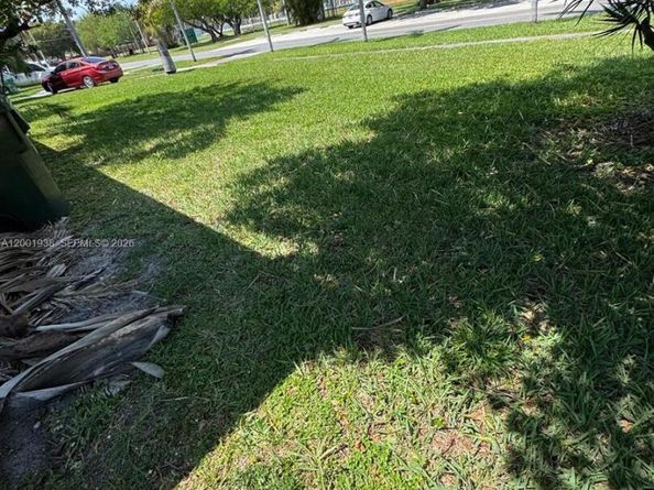 91 Fronton Blvd, Dania Beach FL 33004
