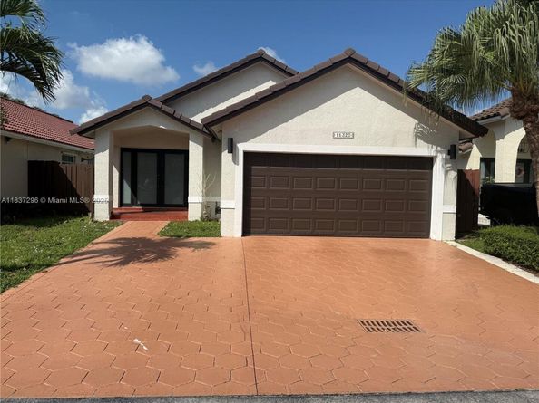 15320 SW 53rd St, Miami FL 33185
