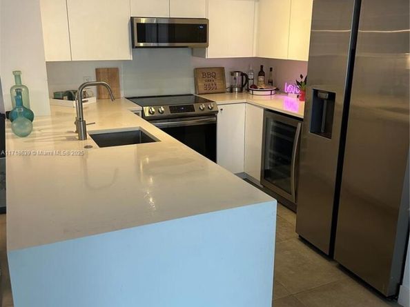 90 Alton Rd 303, Miami Beach FL 33139