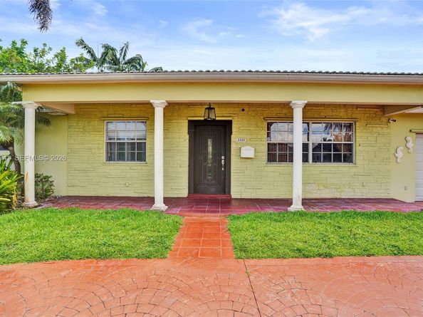 5306 Roosevelt St, Hollywood FL 33021