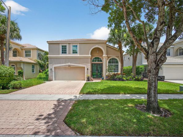 2035 Reston Circle, Royal Palm Beach FL 33411