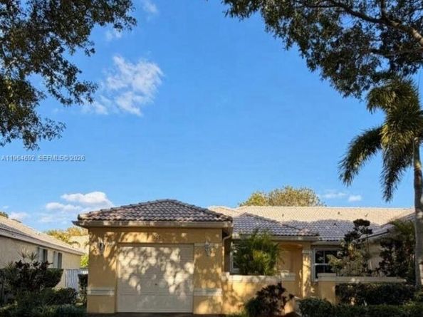 4309 Pine Ridge Ct, Weston FL 33331