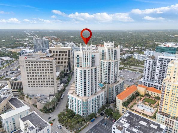 9066 SW 73rd Ct 504, Miami FL 33156