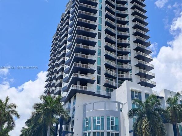 275 NE 18th St 1704, Miami FL 33132