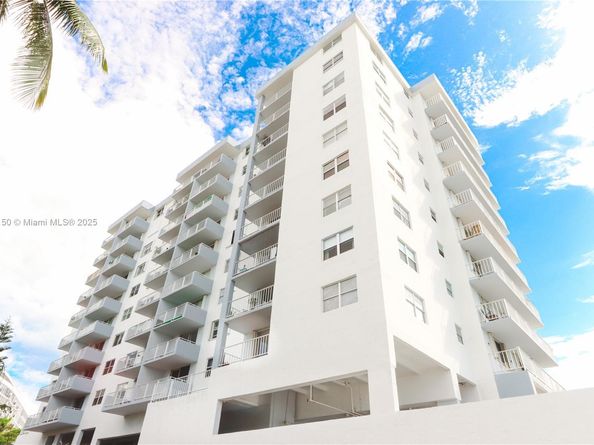 6900 Bay Dr 3I, Miami Beach FL 33141