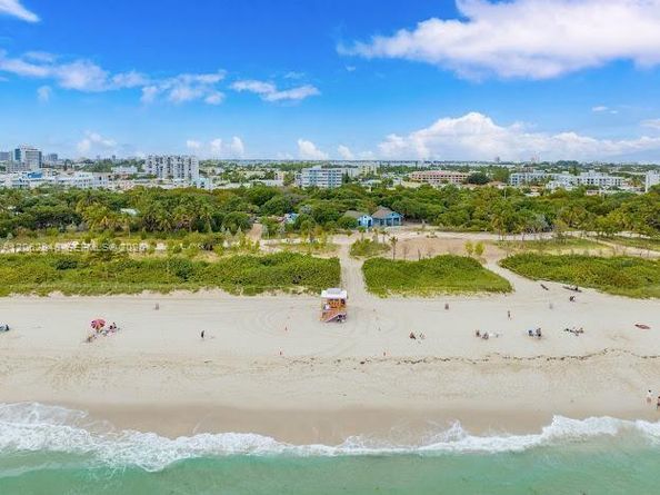 7921 Byron Ave 404, Miami Beach FL 33141