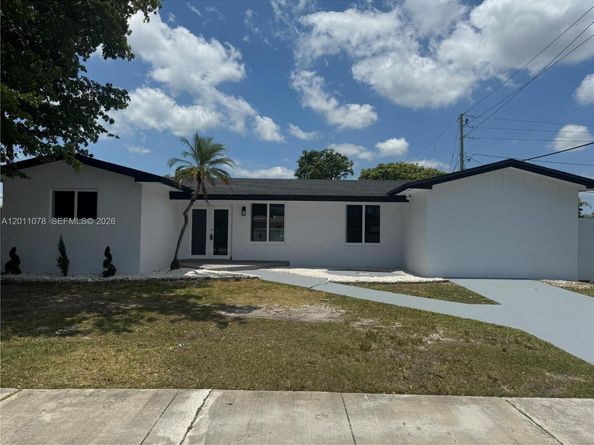 17850 SW 112th Ave, Miami FL 33157