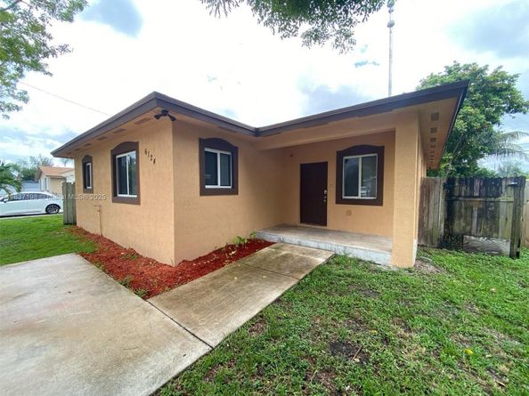 6124 SW 39th St, Miramar FL 33023