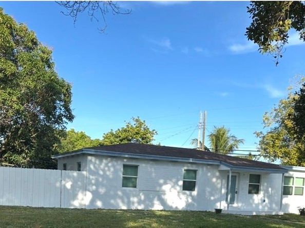 19450 NW 6th Ave, Miami Gardens FL 33169