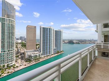 901 Brickell Key Blvd