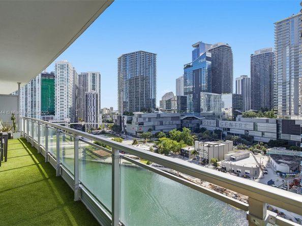 92 SW 3rd St 1604, Miami FL 33130