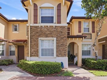 3365 NE 14th Dr