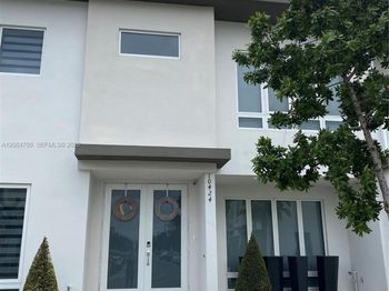 10424 NW 63rd Ter