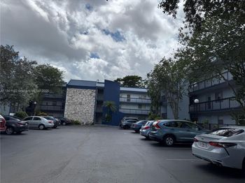 3090 Holiday Springs Blvd