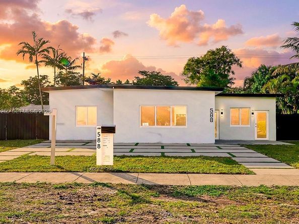 588 Palmetto Dr, Miami Springs FL 33166
