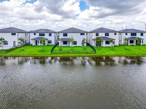 4276 SW 173rd Ave, Miramar FL 33029