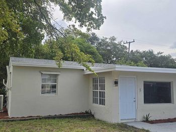 1101 NW 23RD Terrace