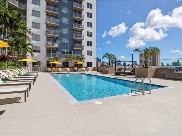 1110 NW 1st ST 305, Miami FL 33128