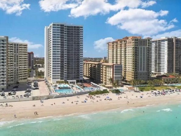 3140 S Ocean Dr 1103, Hallandale Beach FL 33009