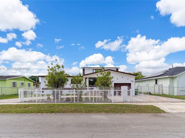 13930 Van Buren St, Miami FL 33176