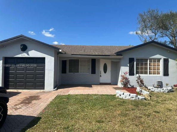 8201 NW 105th Ave, Tamarac FL 33321
