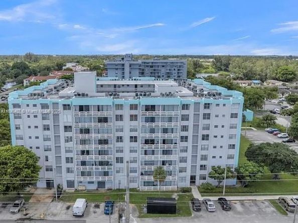 15600 NW 7th Ave 515, Miami FL 33169