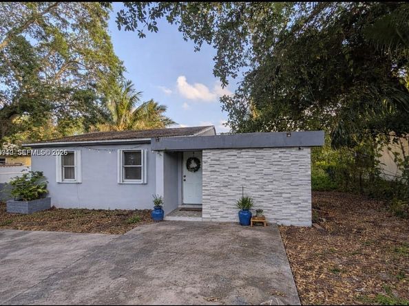 442 NE 162nd St, Miami FL 33162