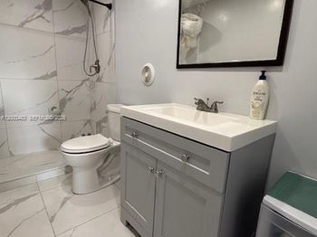 8429 Forest Hills Dr