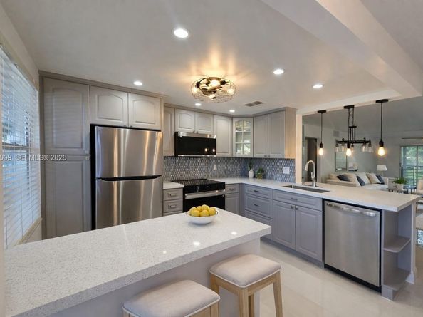 2403 Antigua Cir L2, Coconut Creek FL 33066