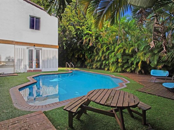 401 SW 28th Rd, Miami FL 33129