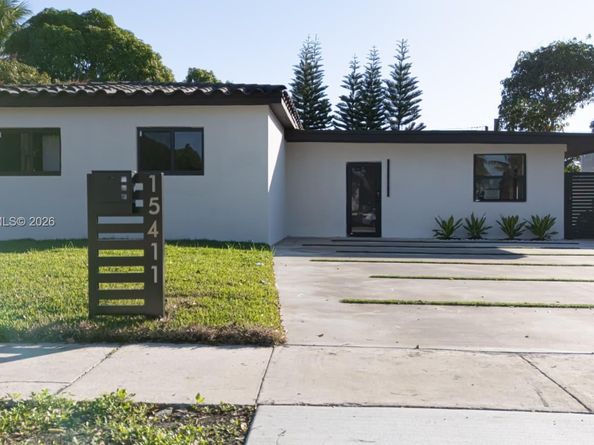 15411 NE 10th Ave, North Miami Beach FL 33162