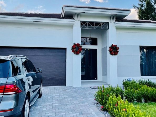 1951 SW 28th Ave, Fort Lauderdale FL 33312