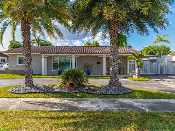 1114 SW 102nd Pl, Miami FL 33174