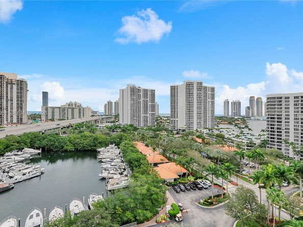 3500 Mystic Pointe Dr 1407, Aventura FL 33180