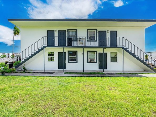 10015 SW 170th Ter, Miami FL 33157