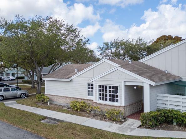 13753 SW 149th Cir Ln 344, Miami FL 33186