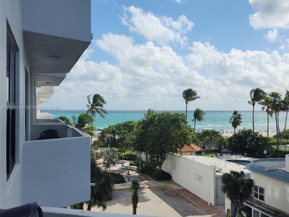 4301 Collins Ave 403, Miami Beach FL 33140