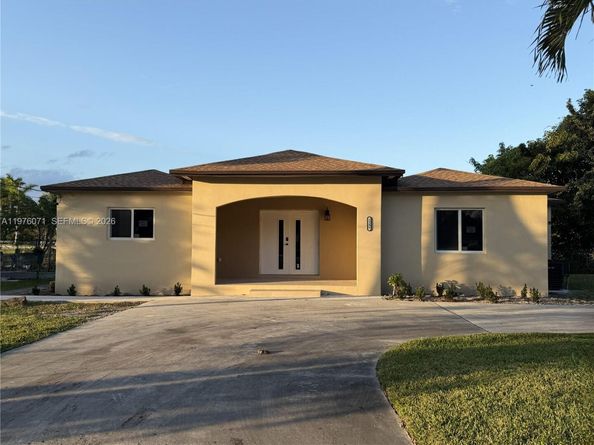 2295 NW 115th St, Miami FL 33167