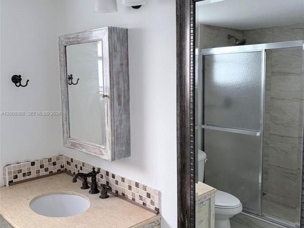 1780 NE 191st St 6002, Miami FL 33179